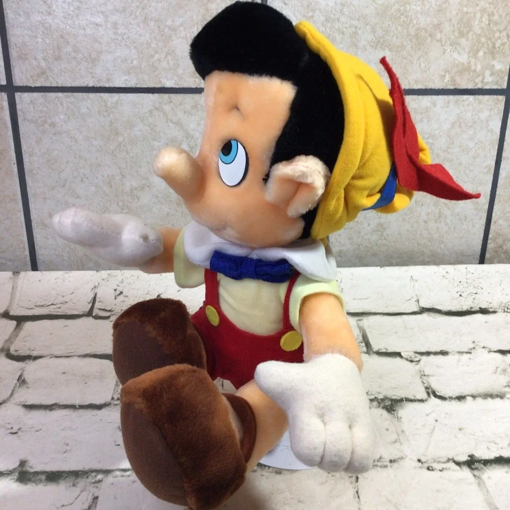 Vintage Walt Disney Pinocchio Plush Collectible Rare Stuffed Animal Souvenir‎